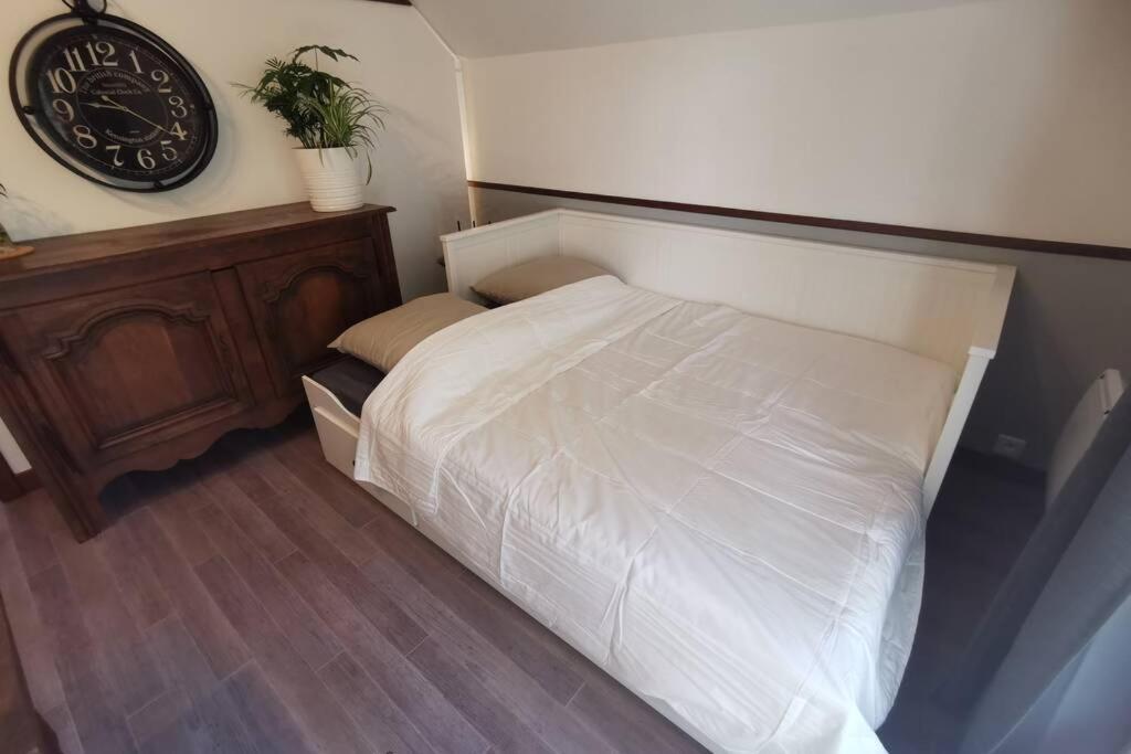 Gite Le Balcon Flaubert Forges-les-Eaux Ngoại thất bức ảnh