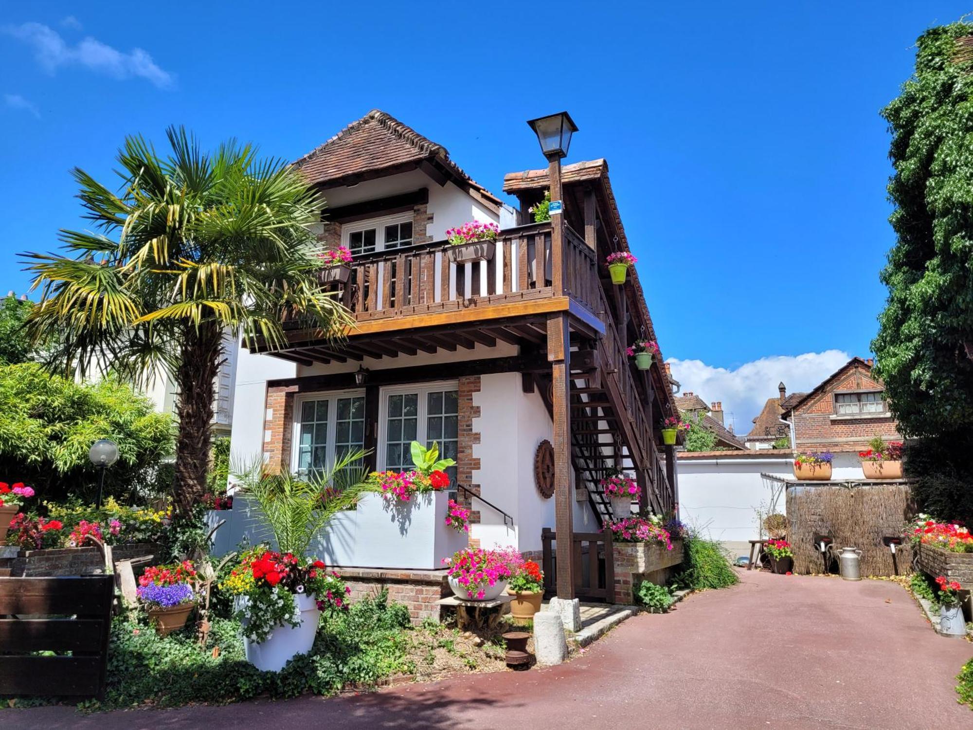 Gite Le Balcon Flaubert Forges-les-Eaux Ngoại thất bức ảnh