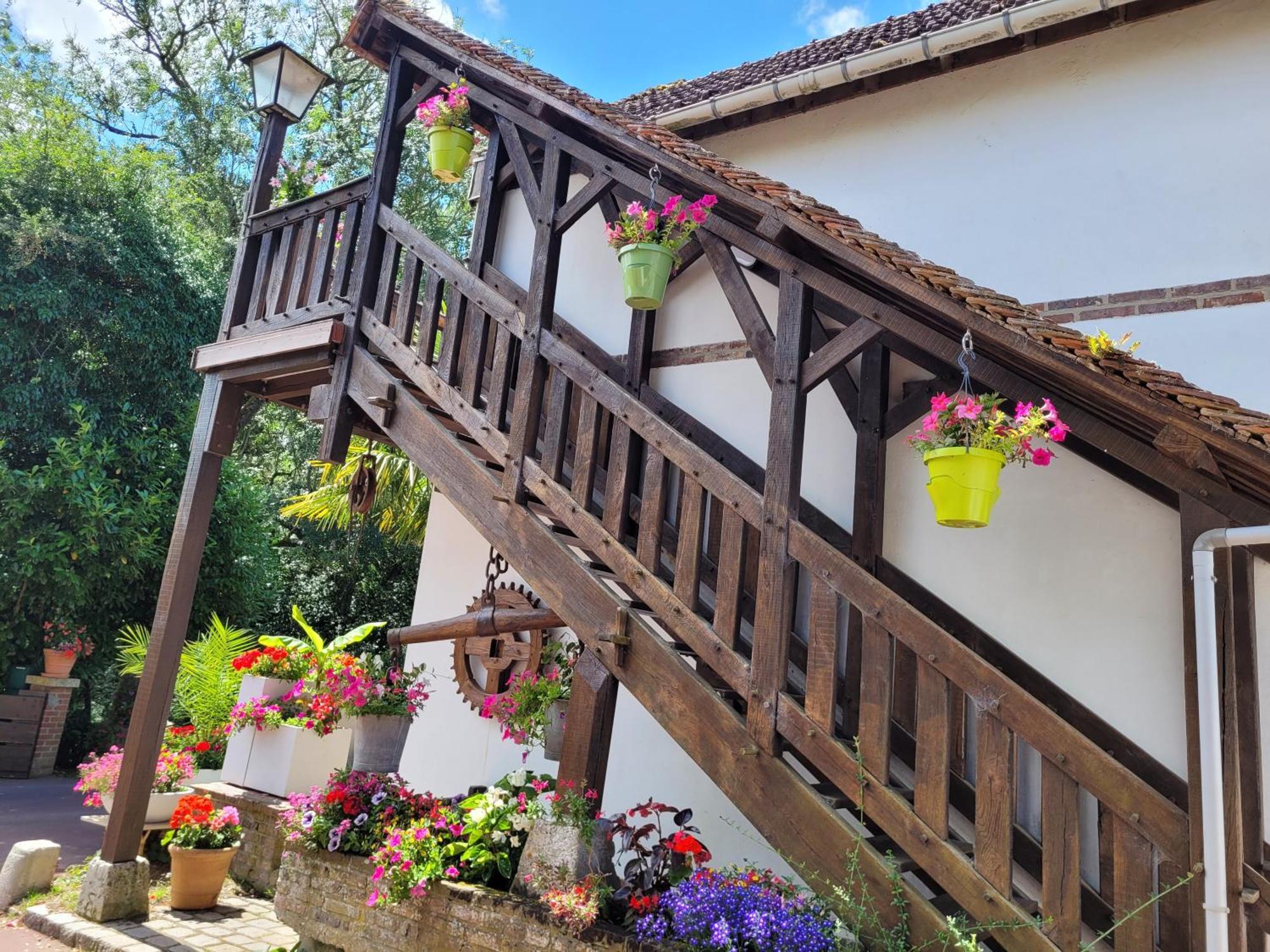 Gite Le Balcon Flaubert Forges-les-Eaux Ngoại thất bức ảnh