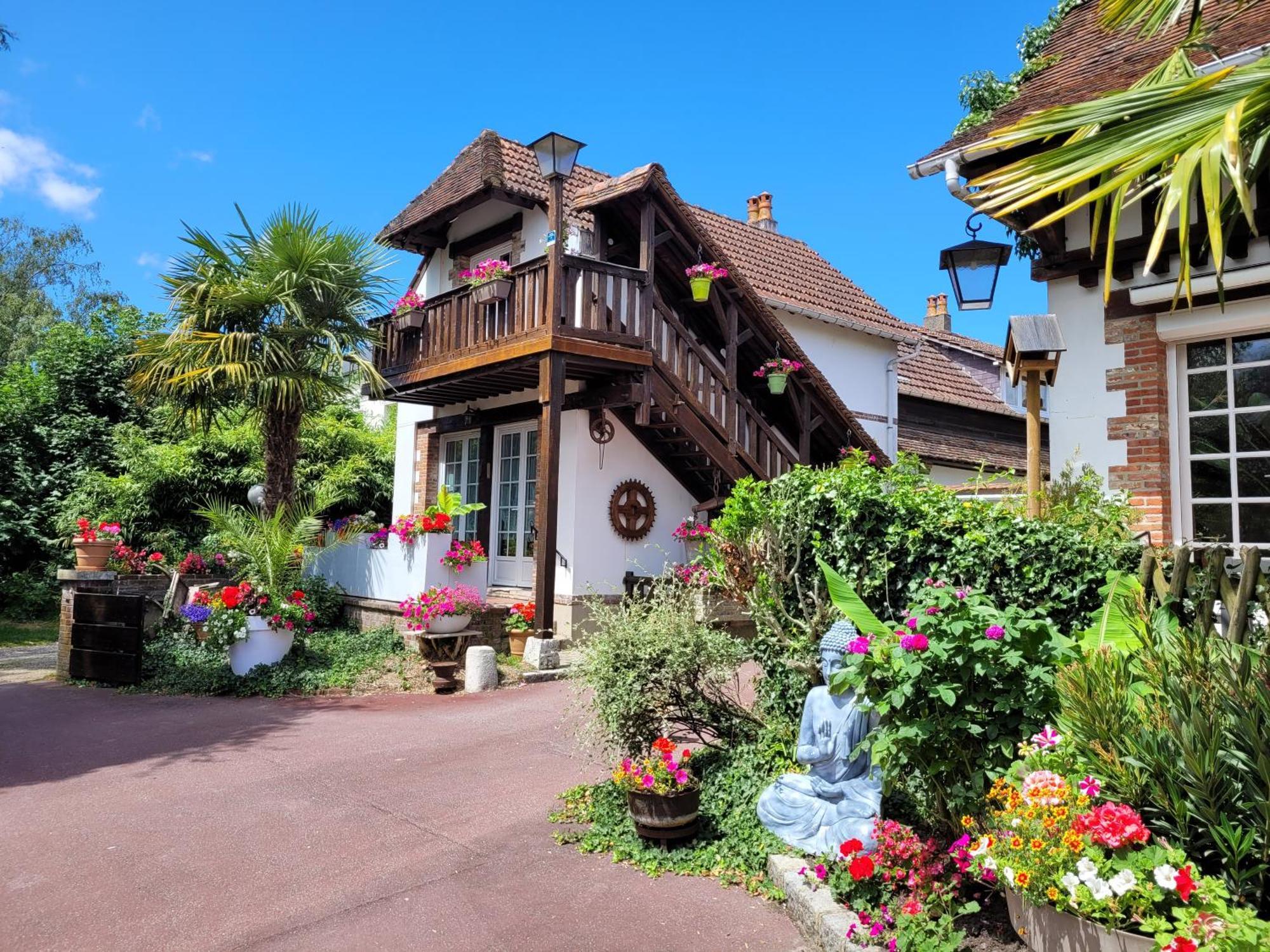 Gite Le Balcon Flaubert Forges-les-Eaux Ngoại thất bức ảnh