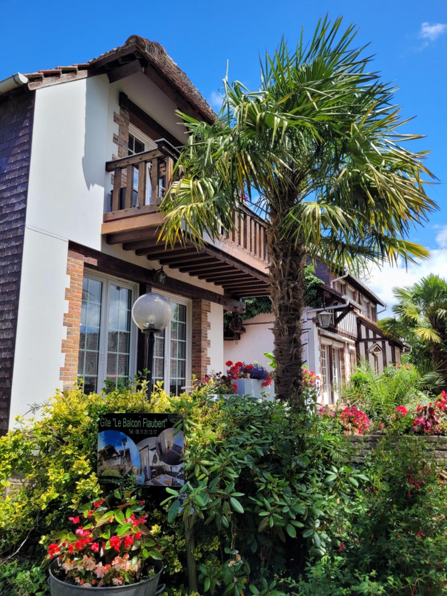 Gite Le Balcon Flaubert Forges-les-Eaux Ngoại thất bức ảnh